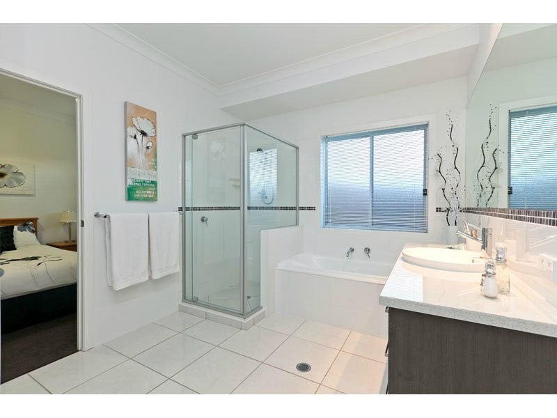 2 Rosemary St, Thornlands QLD 4164