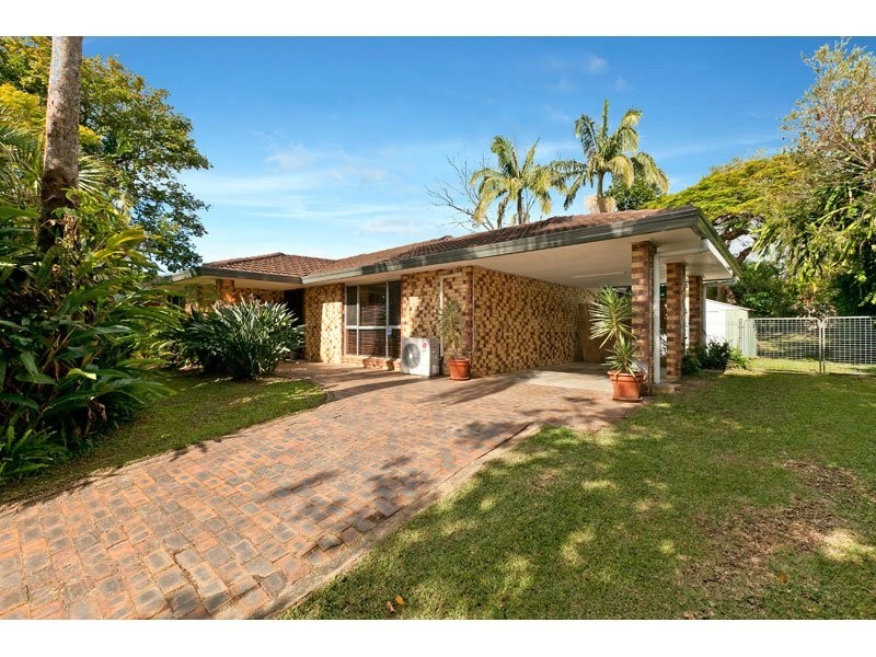 9 Magnolia Parade, Victoria Point QLD 4165