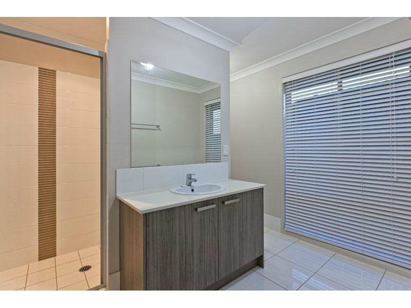28 Torello Cres, Victoria Point QLD 4165