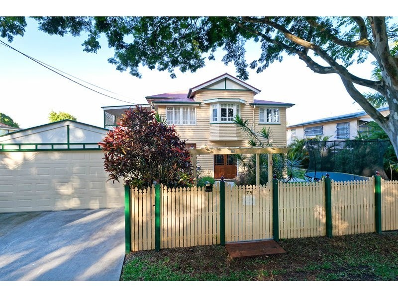 75 Main Road, Wellington Point QLD 4160