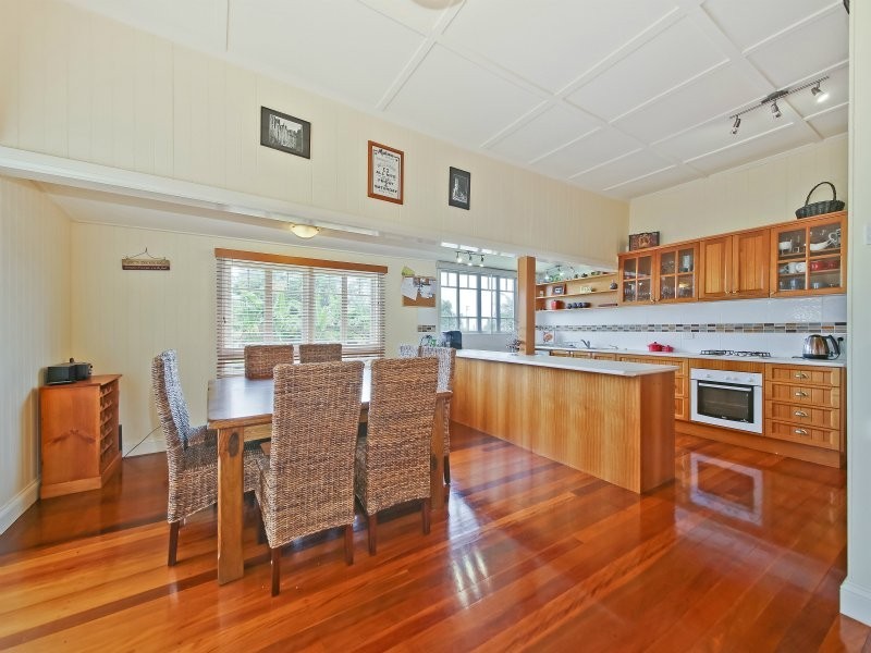 75 Main Road, Wellington Point QLD 4160