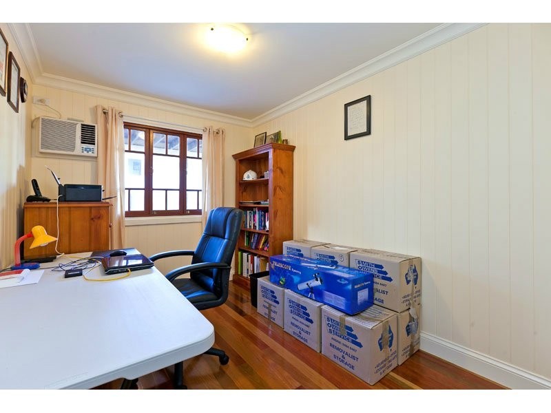75 Main Road, Wellington Point QLD 4160