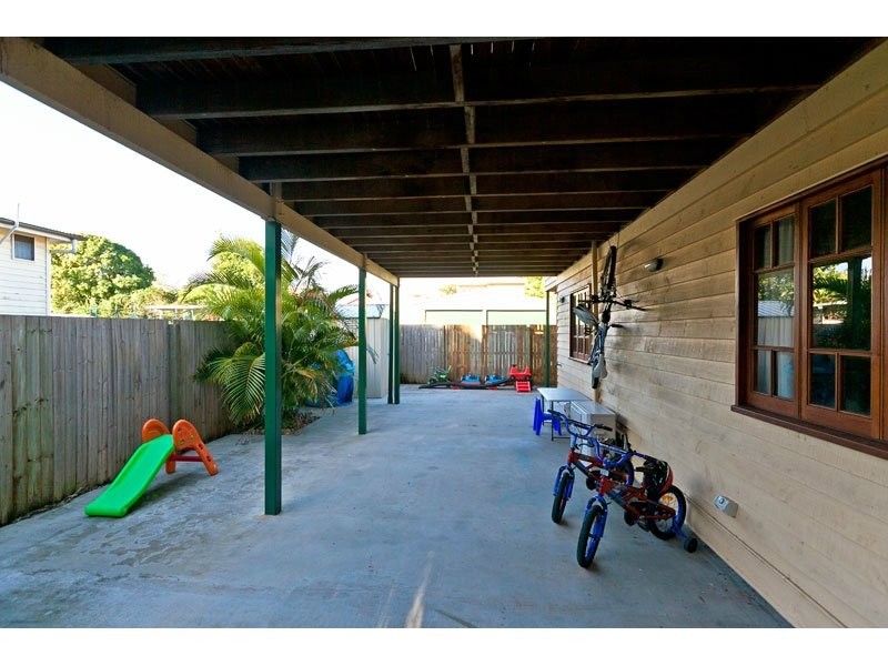 75 Main Road, Wellington Point QLD 4160