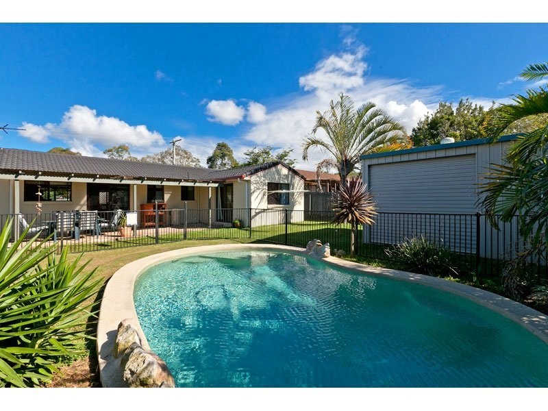 18 Churchill Street, Capalaba QLD 4157