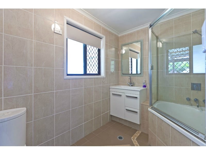 18 Churchill Street, Capalaba QLD 4157