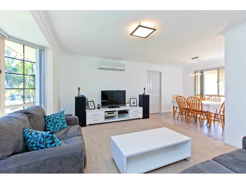 14 Montrose Pl, Redland Bay QLD 4165