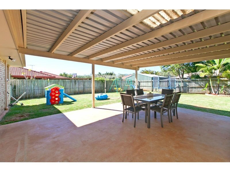 14 Montrose Pl, Redland Bay QLD 4165