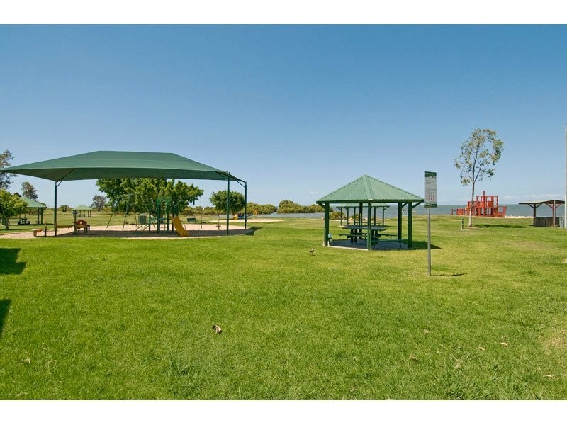 146 Mooroondu Road, Thorneside QLD 4158