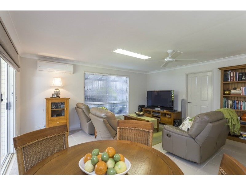 2 Pecan Court, Birkdale QLD 4159