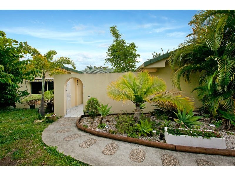 16 Randall Road, Birkdale QLD 4159