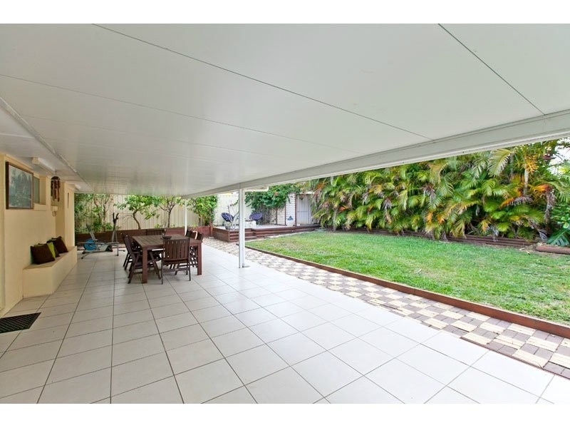 16 Randall Road, Birkdale QLD 4159