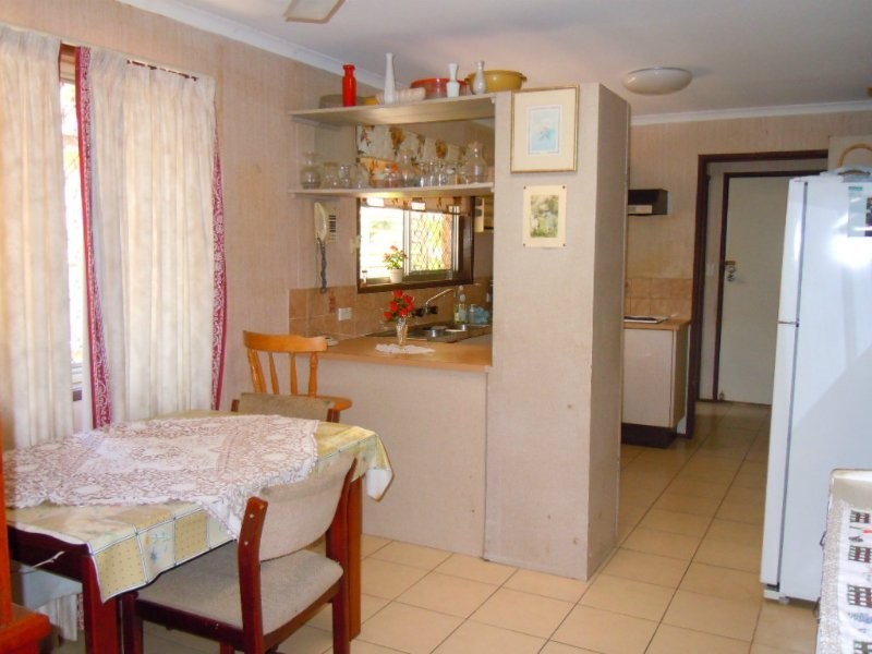 99 Railway Parade, Thorneside QLD 4158