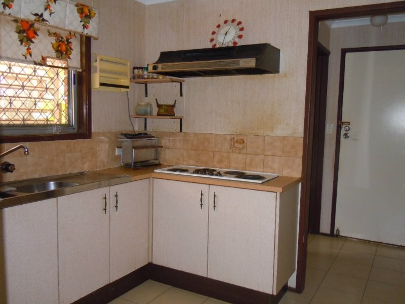 99 Railway Parade, Thorneside QLD 4158