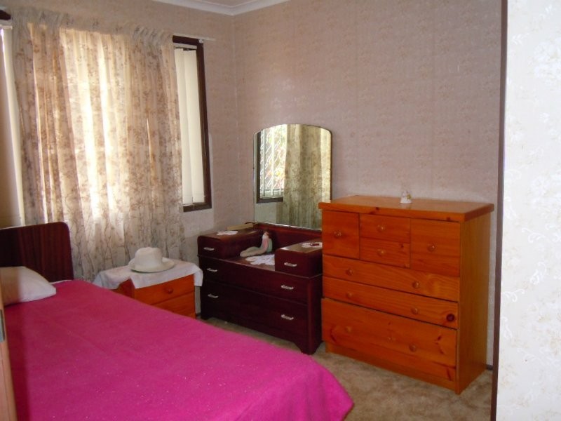 99 Railway Parade, Thorneside QLD 4158