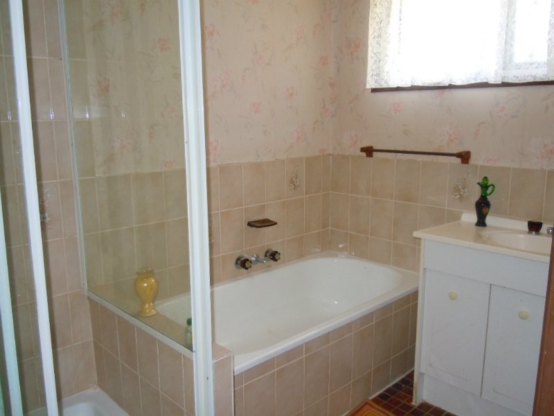 99 Railway Parade, Thorneside QLD 4158