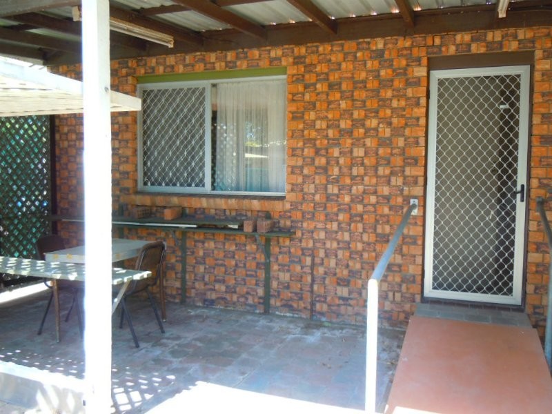 99 Railway Parade, Thorneside QLD 4158