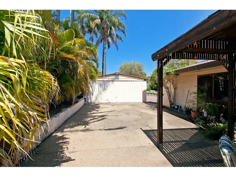 21 Bayford St, Birkdale QLD 4159