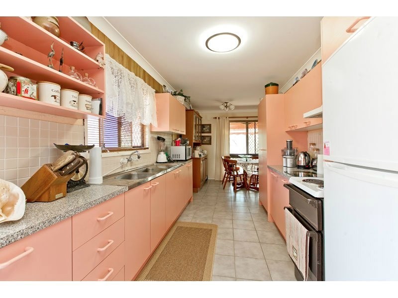 21 Bayford St, Birkdale QLD 4159