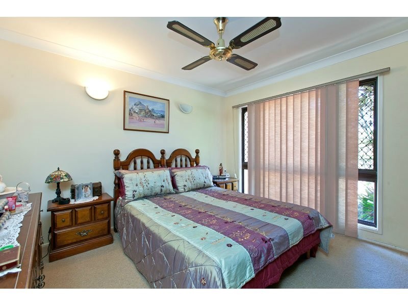 21 Bayford St, Birkdale QLD 4159