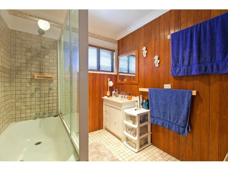 21 Bayford St, Birkdale QLD 4159