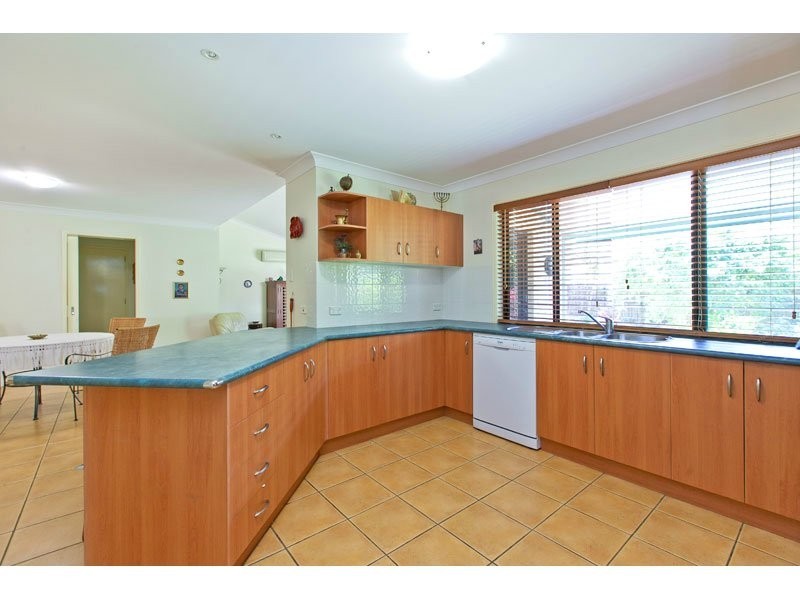 60 Plumer Street, Wellington Point QLD 4160