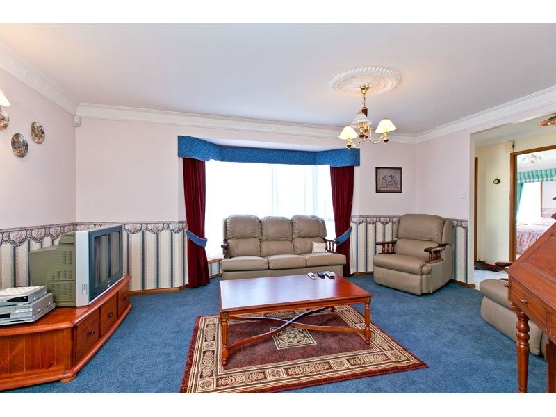 15 Drake Street, Wellington Point QLD 4160