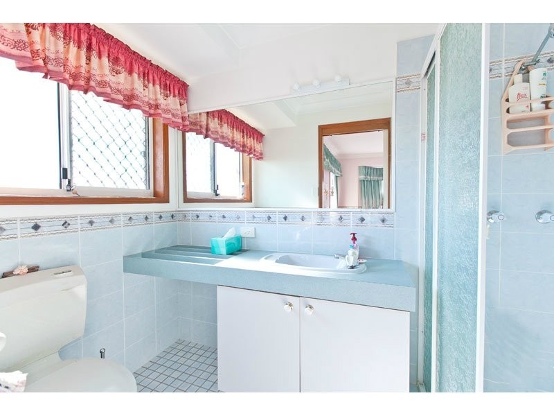 15 Drake Street, Wellington Point QLD 4160