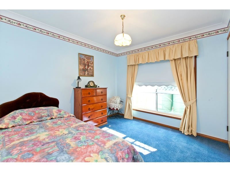 15 Drake Street, Wellington Point QLD 4160