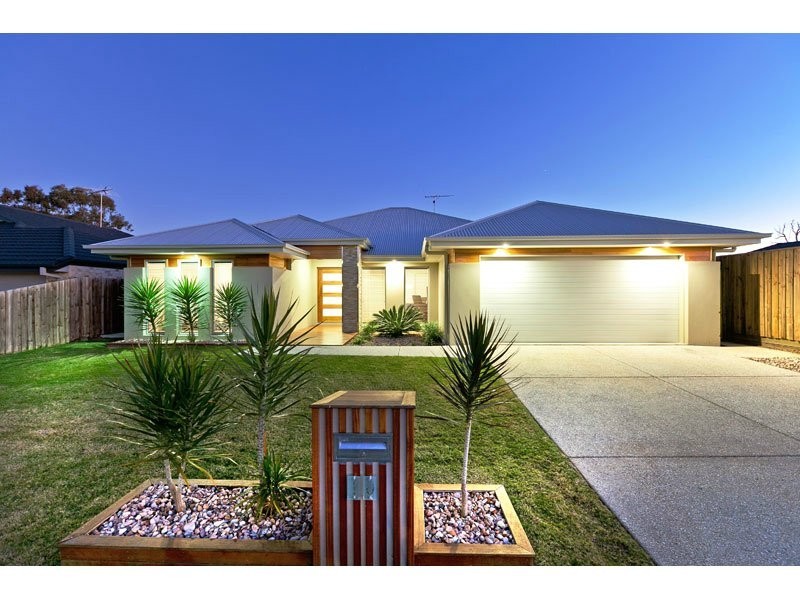 10 Sapium Road, Redland Bay QLD 4165