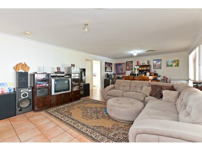 4 Moonlight Place, Capalaba QLD 4157