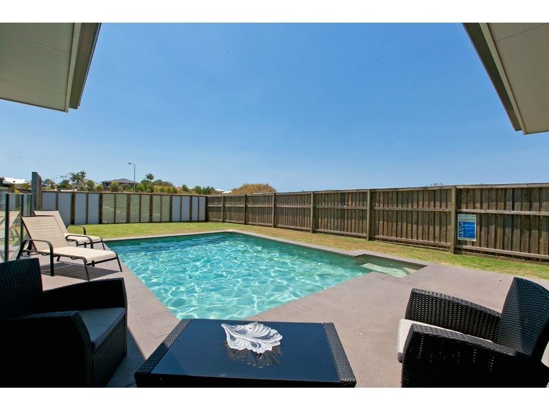 2 Elderberry Street, Thornlands QLD 4164