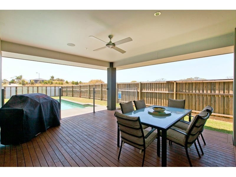 2 Elderberry Street, Thornlands QLD 4164