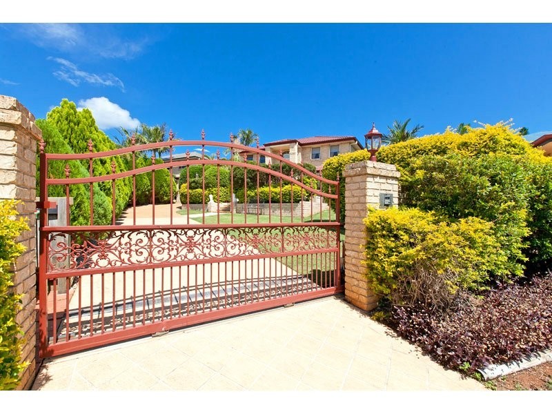 9 Mathison Court, Redland Bay QLD 4165