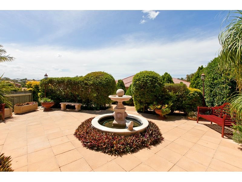 9 Mathison Court, Redland Bay QLD 4165