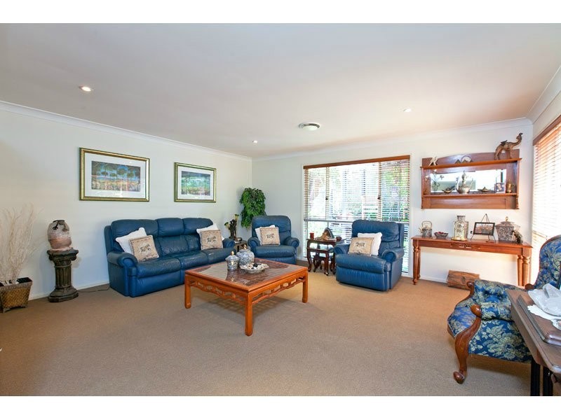 9 Mathison Court, Redland Bay QLD 4165
