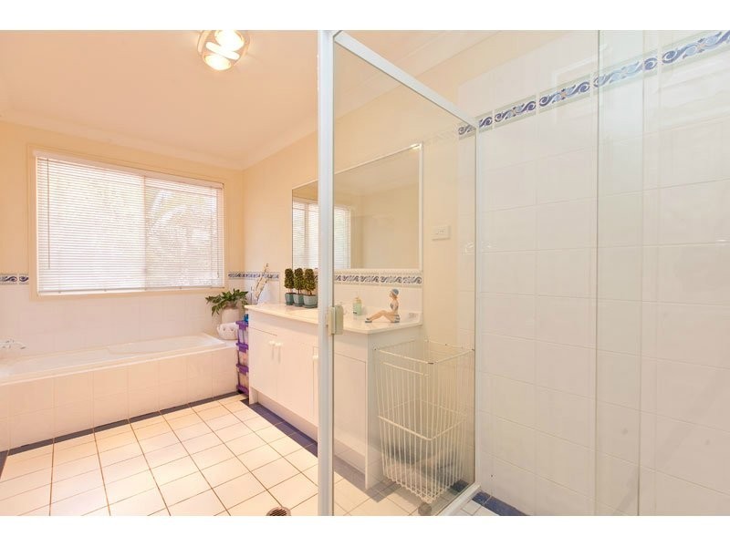 9 Mathison Court, Redland Bay QLD 4165