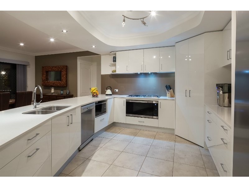 111 School Of Arts Road, Redland Bay QLD 4165