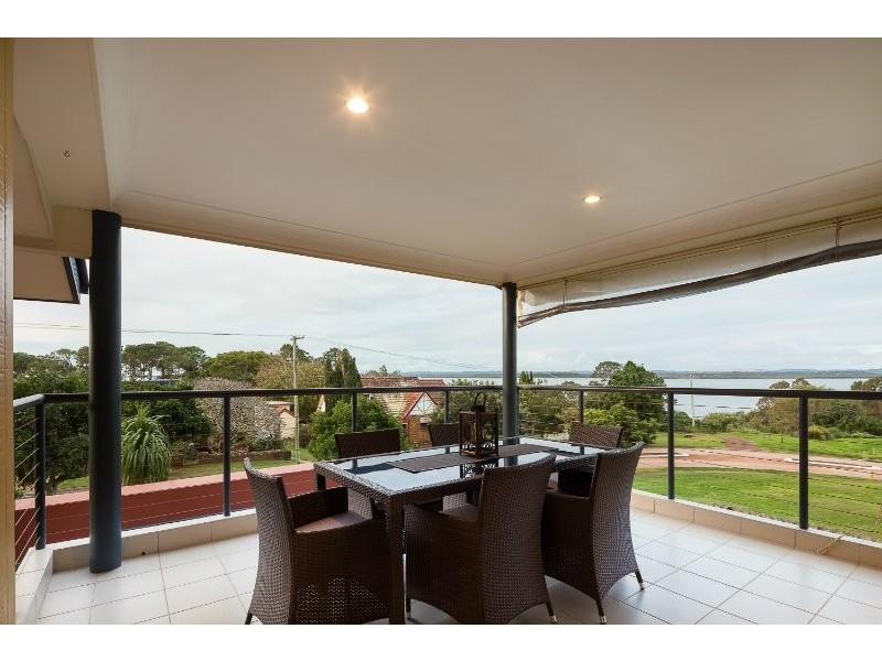 111 School Of Arts Road, Redland Bay QLD 4165