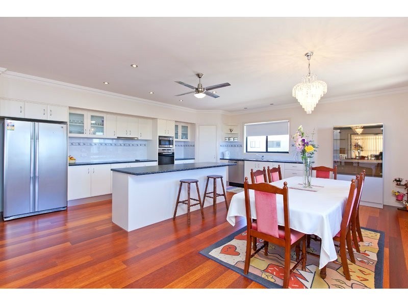 6 Edie Terrace, Wellington Point QLD 4160