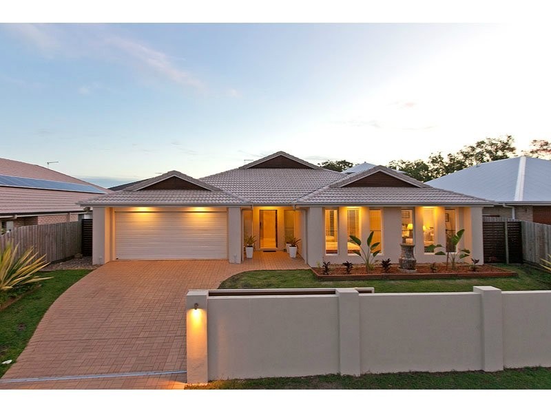 3 Pyrus Place, Redland Bay QLD 4165