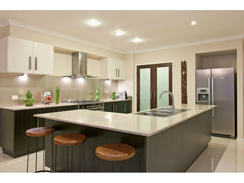 3 Pyrus Place, Redland Bay QLD 4165