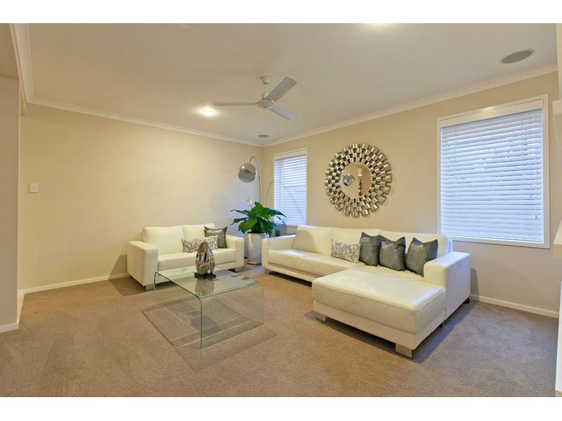 3 Pyrus Place, Redland Bay QLD 4165