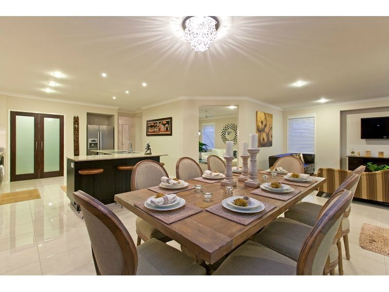 3 Pyrus Place, Redland Bay QLD 4165