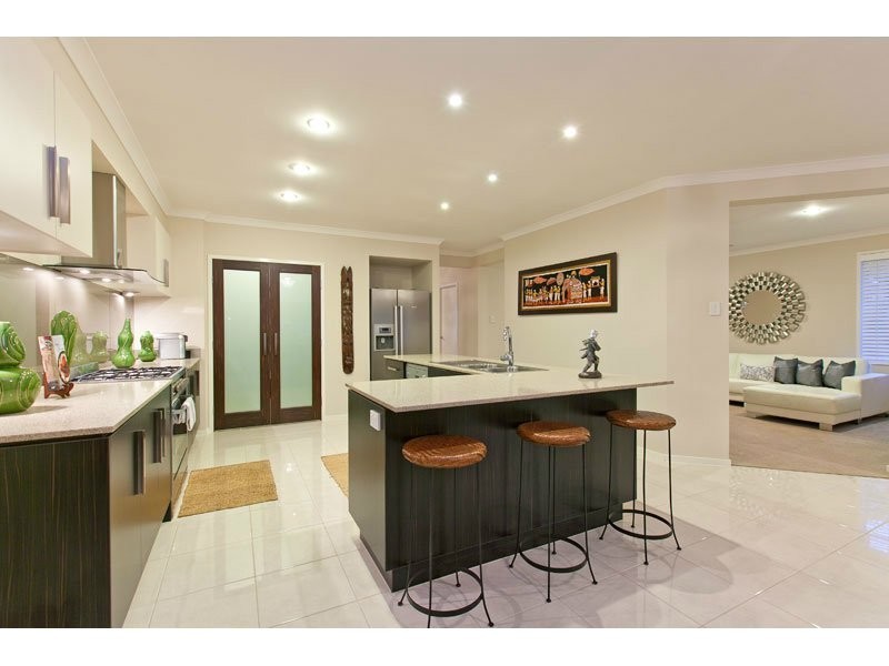 3 Pyrus Place, Redland Bay QLD 4165