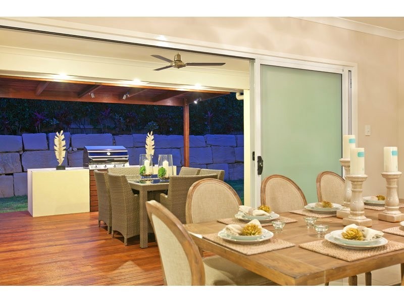 3 Pyrus Place, Redland Bay QLD 4165