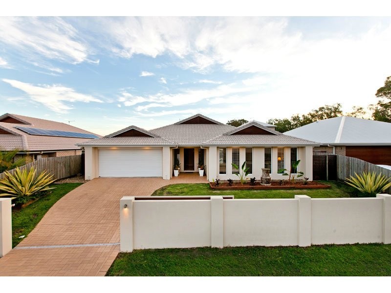 3 Pyrus Place, Redland Bay QLD 4165