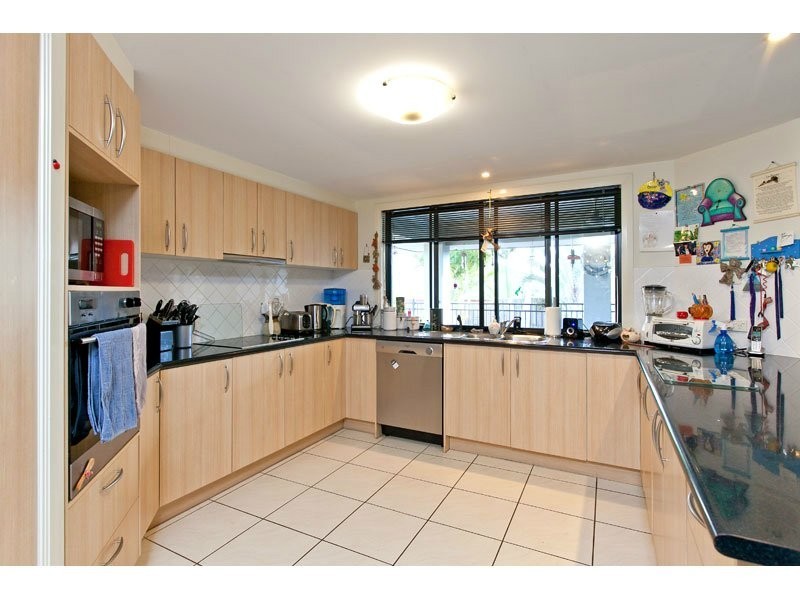 43 Attenborough Circuit, Redland Bay QLD 4165