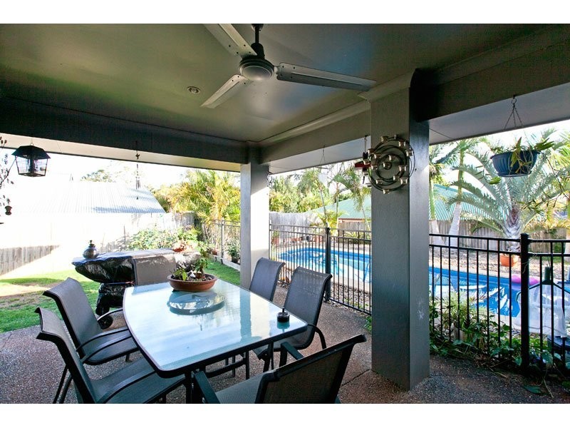 43 Attenborough Circuit, Redland Bay QLD 4165