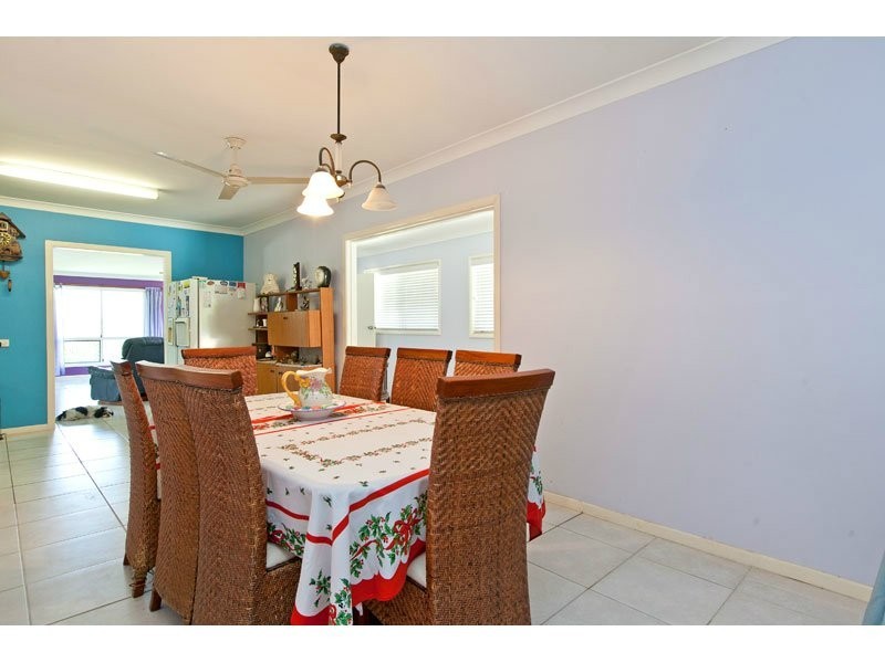 297 Redland Bay Road, Capalaba QLD 4157