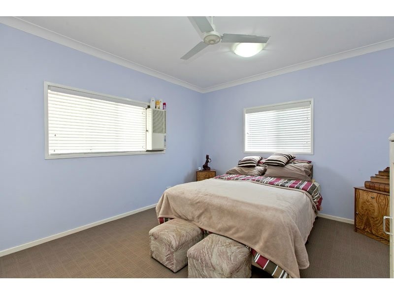 297 Redland Bay Road, Capalaba QLD 4157